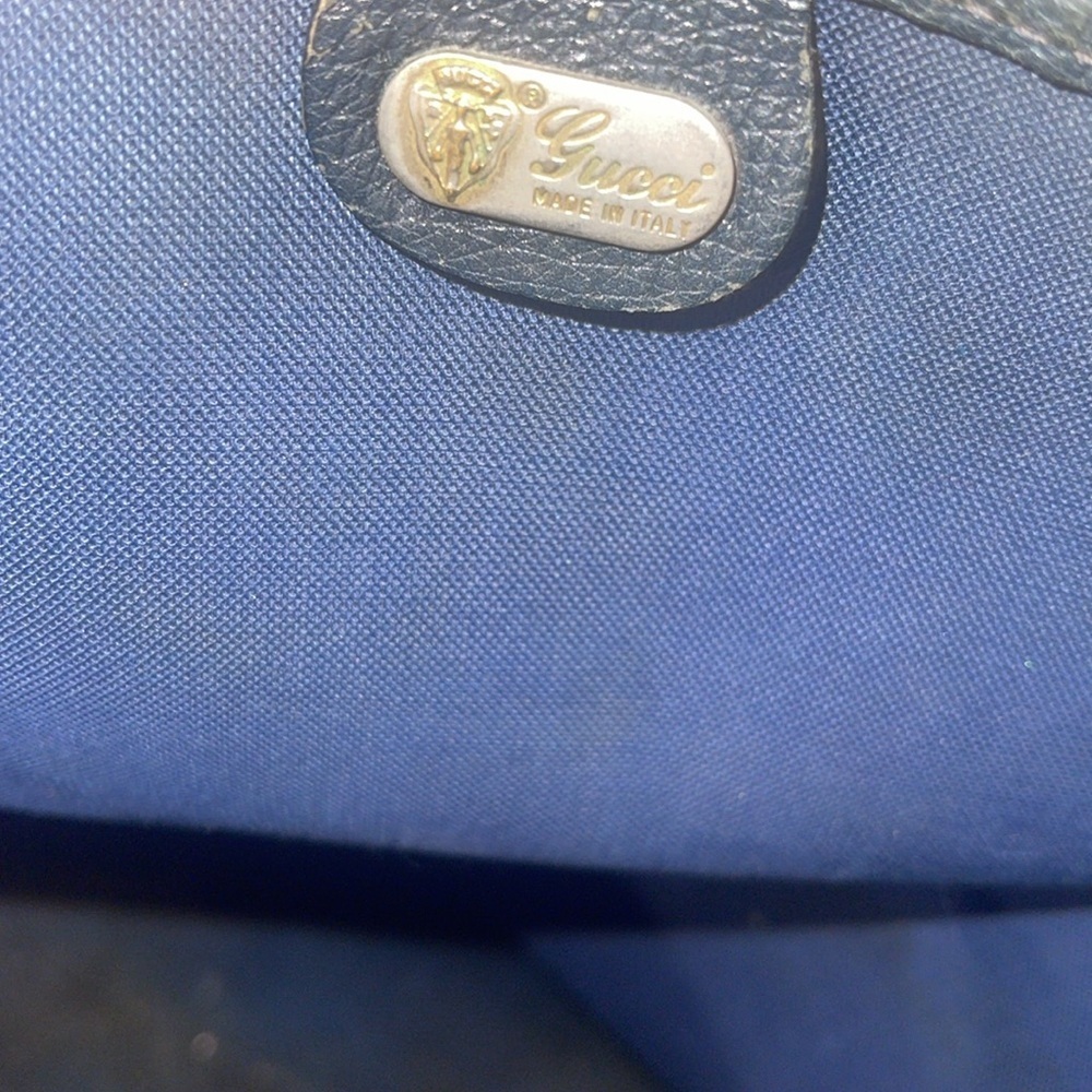 Gucci Lee vintage shoulder bag with the classic red and blue handles - Picture 14 of 17